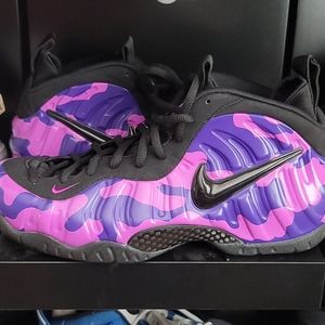 *SOLD* Nike Air Foamposite One“Purple Camo”